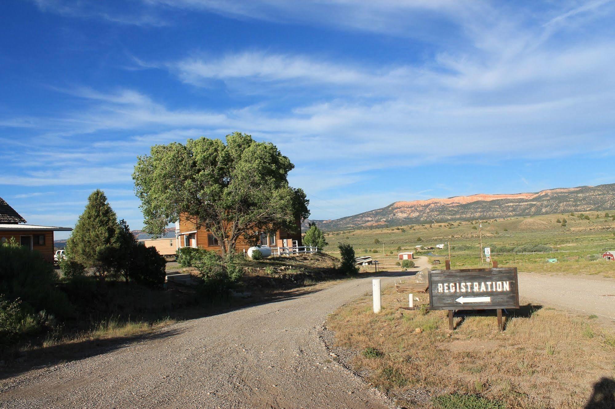 The Riverside Ranch Motel And Rv Park Southern Utah Hatch Zewnętrze zdjęcie